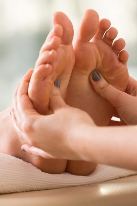 Reflexologia podal: a terapia aos seus pés